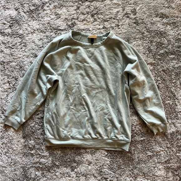 Universal thread sweatshirt - Picture 1 of 4